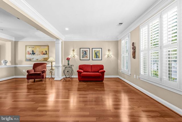 313 HILLWOOD AVE, Falls Church, VA 22046