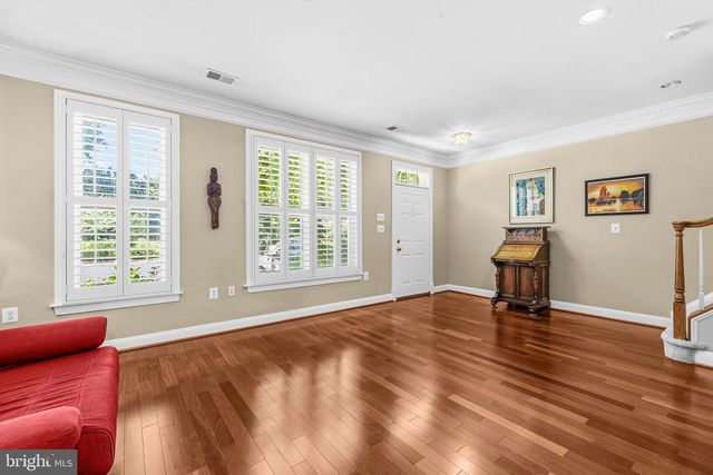 313 HILLWOOD AVE, Falls Church, VA 22046