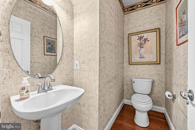 313 HILLWOOD AVE, Falls Church, VA 22046