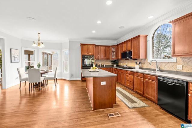 8707 CARRINGTON LAKE RIDGE, Trussville, AL 35173