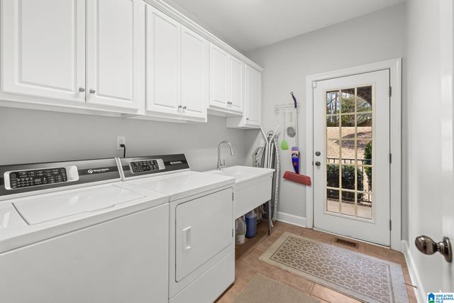 8707 CARRINGTON LAKE RIDGE, Trussville, AL 35173