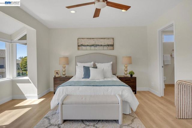 828 Columba Ln, Foster City, CA 94404