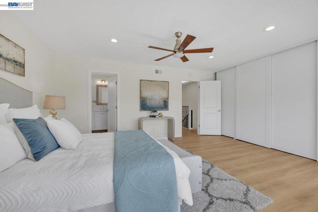 828 Columba Ln, Foster City, CA 94404