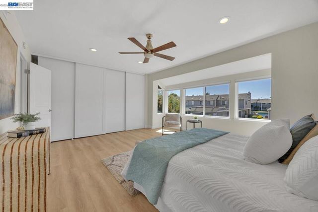 828 Columba Ln, Foster City, CA 94404