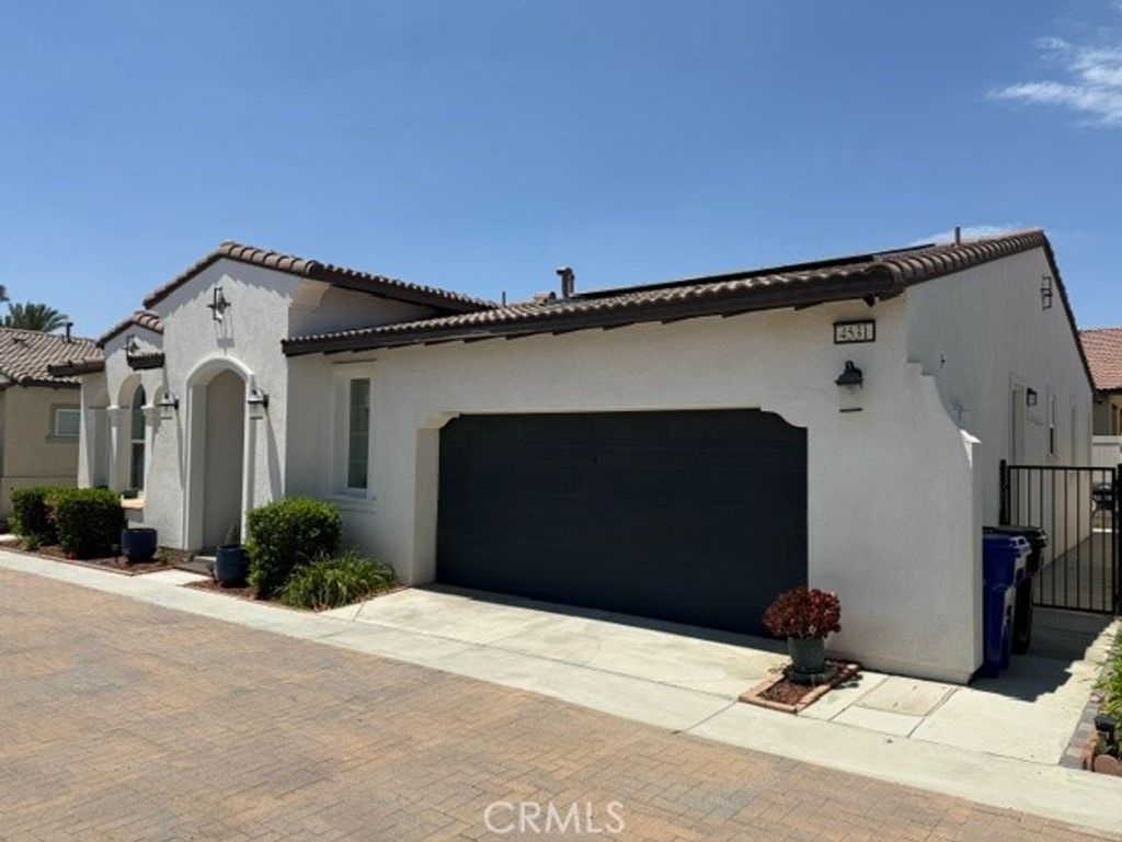 Image 3 of property listing at 4531 S Luna Privado, Ontario, CA 91761