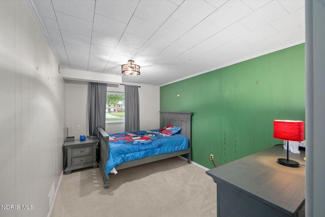 6448 Coppersmith Road, Sylvania, OH 43560