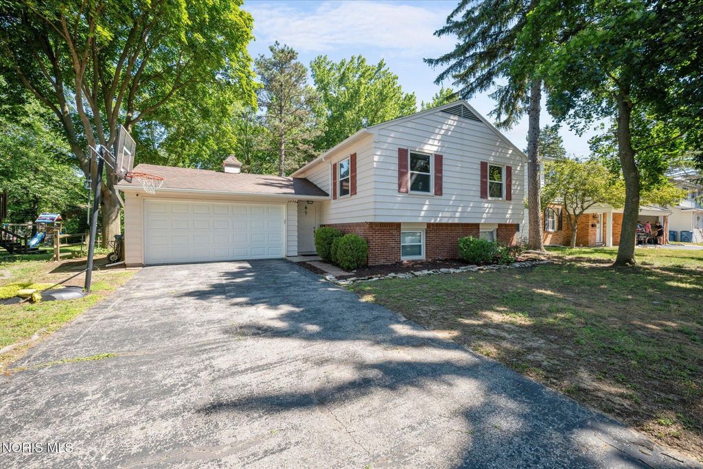 6448 Coppersmith Road, Sylvania, OH 43560