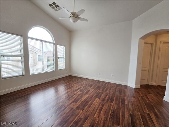 9133 Goose Lake Way 101, Las Vegas, NV 89149