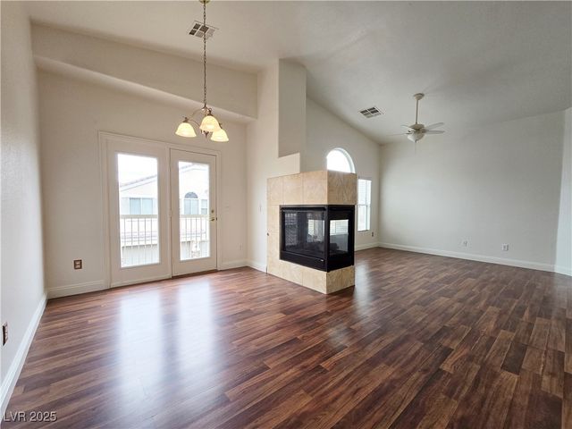 9133 Goose Lake Way 101, Las Vegas, NV 89149