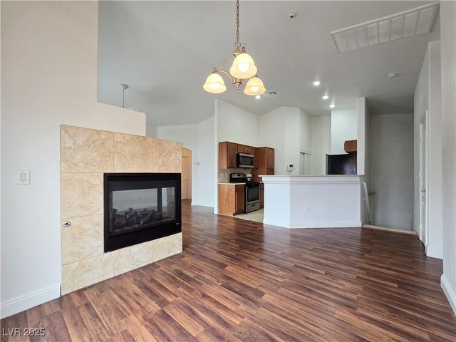 9133 Goose Lake Way 101, Las Vegas, NV 89149