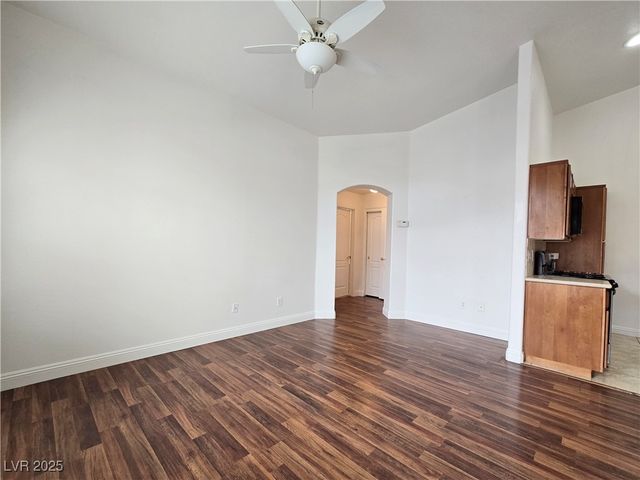 9133 Goose Lake Way 101, Las Vegas, NV 89149