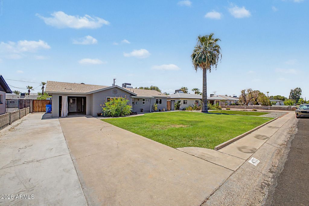 4355 E HUBBELL Street, Phoenix, AZ 85008 — photo 2