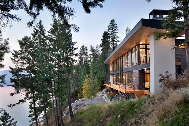 885 Angel Point Road, Lakeside, MT 59922