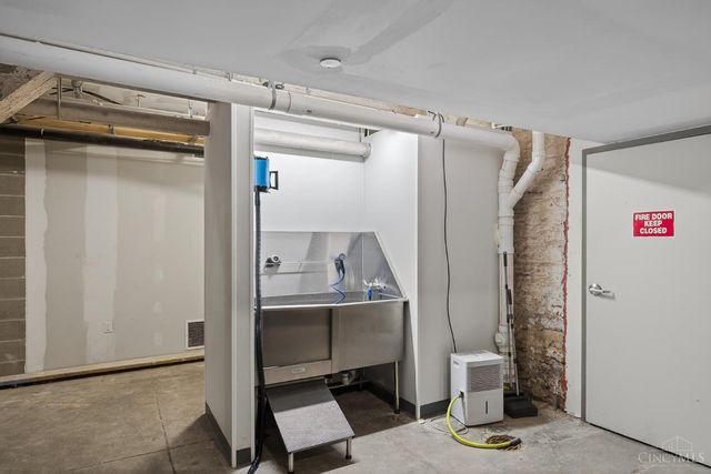 813 Broadway Street, Cincinnati, OH 45202