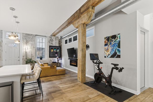 813 Broadway Street, Cincinnati, OH 45202