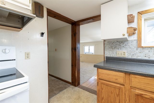 10334 Woodlawn Drive, Portage, MI 49002