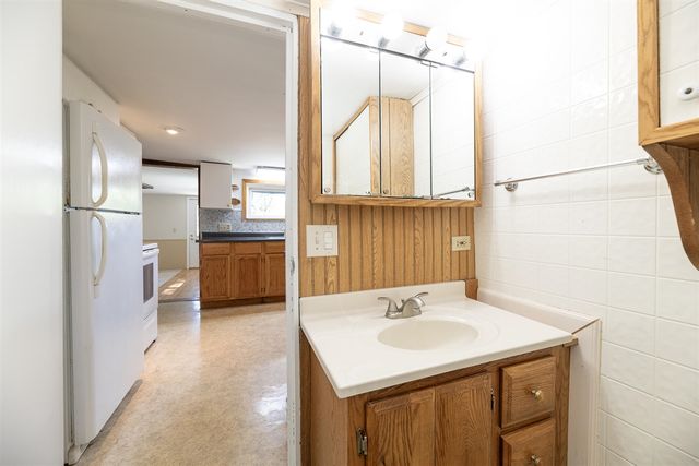10334 Woodlawn Drive, Portage, MI 49002