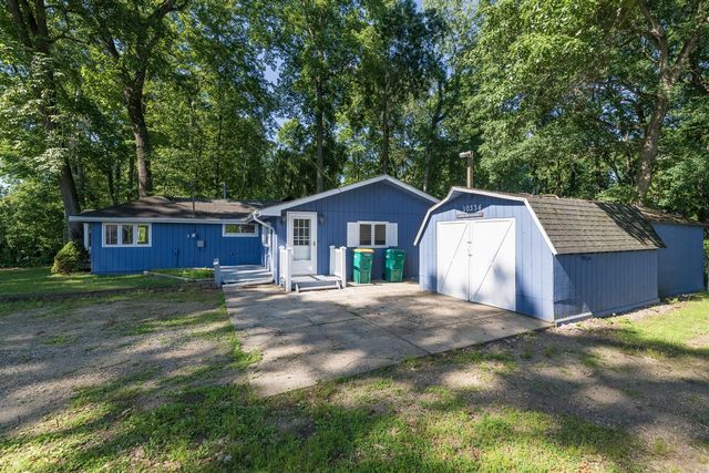 10334 Woodlawn Drive, Portage, MI 49002
