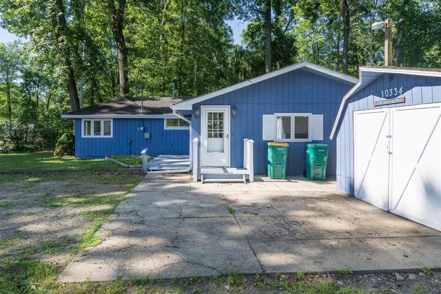 10334 Woodlawn Drive, Portage, MI 49002
