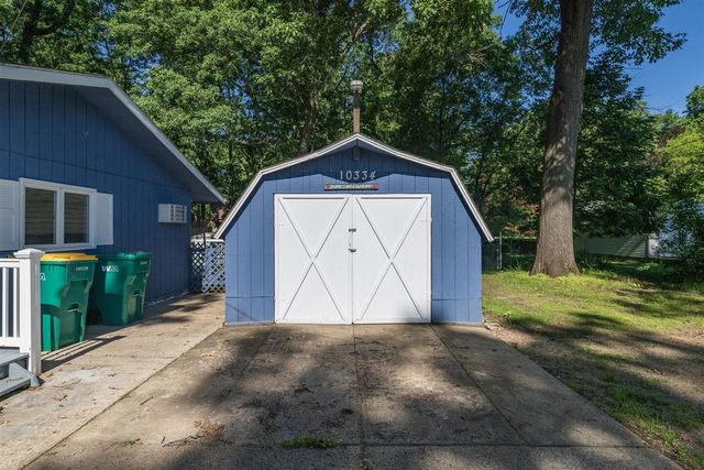 10334 Woodlawn Drive, Portage, MI 49002