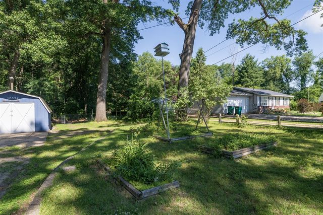 10334 Woodlawn Drive, Portage, MI 49002
