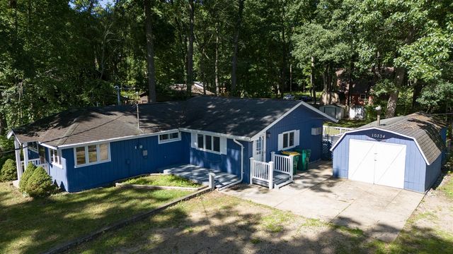10334 Woodlawn Drive, Portage, MI 49002