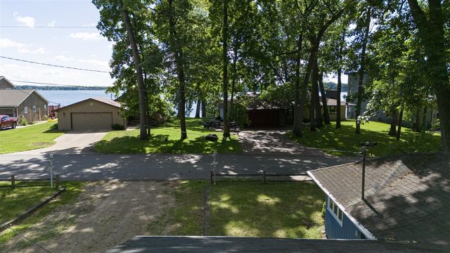 10334 Woodlawn Drive, Portage, MI 49002
