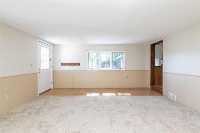 10334 Woodlawn Drive, Portage, MI 49002