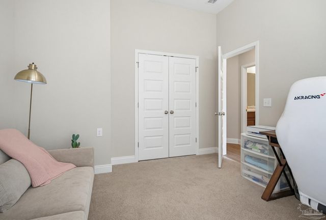 2400 Bentley Oaks Dr, Cantonment, FL 32533