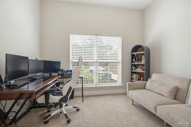 2400 Bentley Oaks Dr, Cantonment, FL 32533