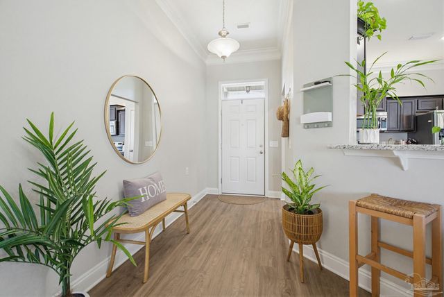 2400 Bentley Oaks Dr, Cantonment, FL 32533