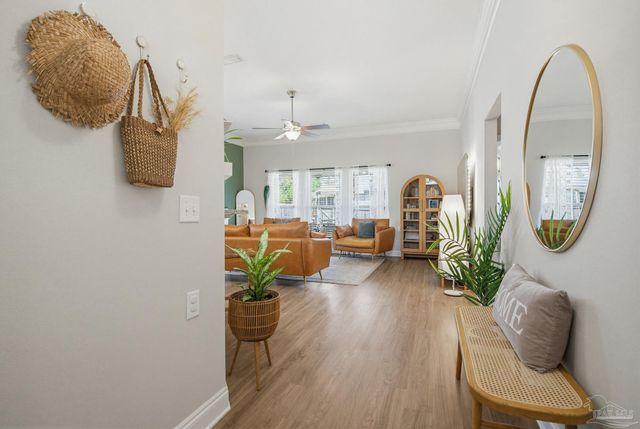 2400 Bentley Oaks Dr, Cantonment, FL 32533