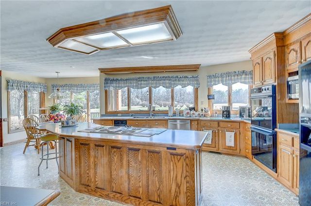 650 N Liberty Spring RD, Suffolk, VA 23434