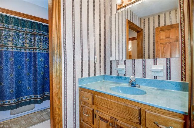 650 N Liberty Spring RD, Suffolk, VA 23434