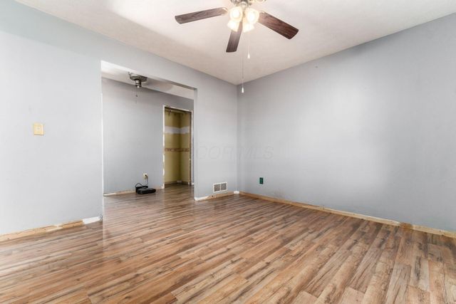 15841 London Road, Orient, OH 43146