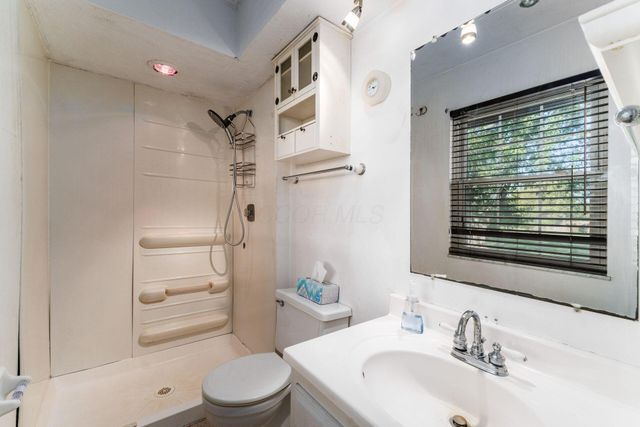 15841 London Road, Orient, OH 43146