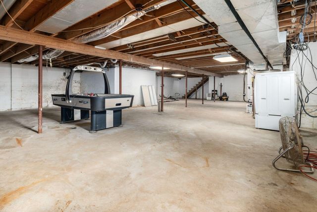 15841 London Road, Orient, OH 43146