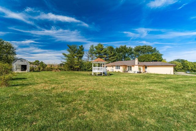 15841 London Road, Orient, OH 43146