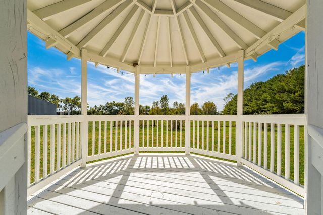 15841 London Road, Orient, OH 43146