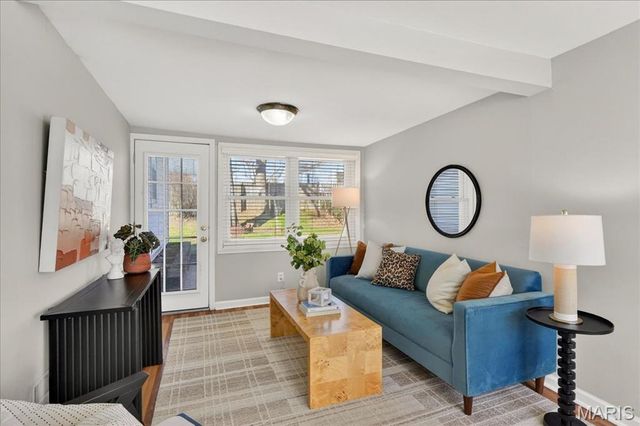 339 Bogey Lane, St Louis, MO 63122