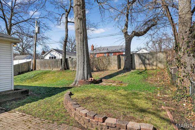 339 Bogey Lane, St Louis, MO 63122