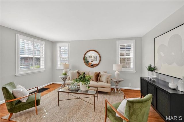 339 Bogey Lane, St Louis, MO 63122