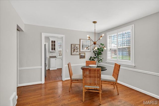 339 Bogey Lane, St Louis, MO 63122