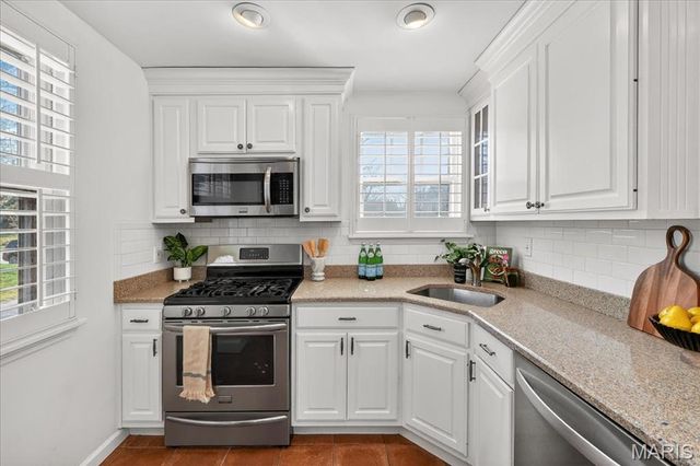 339 Bogey Lane, St Louis, MO 63122