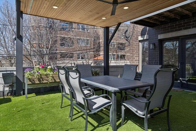 2257 W Belmont Avenue 1W, Chicago, IL 60618