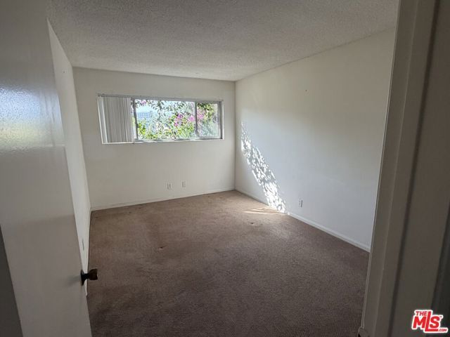 2002 4th Street 111, Santa Monica, CA 90405