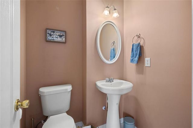 446 Sandtrap Lane, Sugar Hill, GA 30518