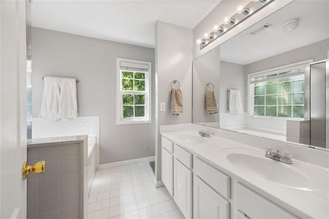 446 Sandtrap Lane, Sugar Hill, GA 30518