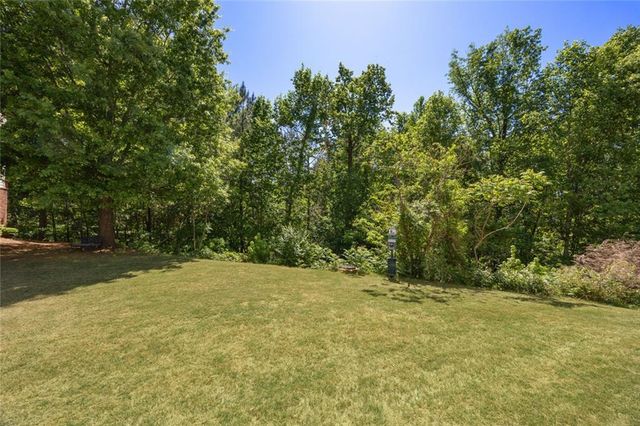 446 Sandtrap Lane, Sugar Hill, GA 30518