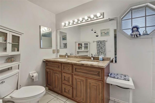279 MAPLE AVENUE, Palm Harbor, FL 34684
